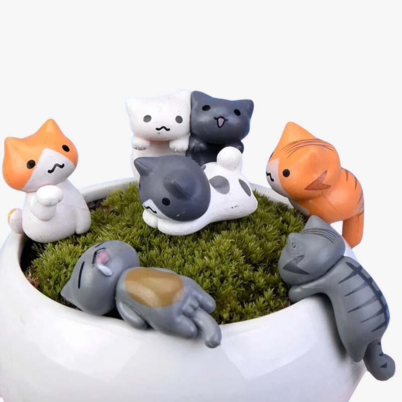 Maneki Neko Figurines