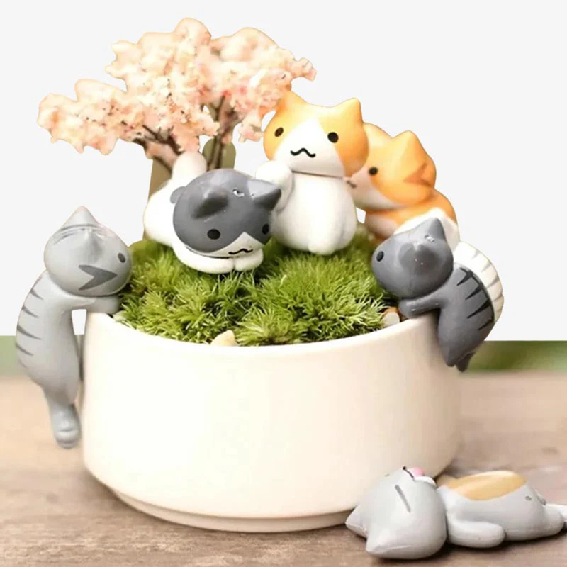 Maneki Neko Figurines - Image 2